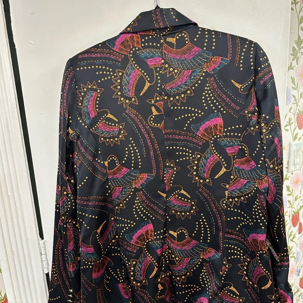 House of Harlow 1960 Elegant Black and Gold Blazer